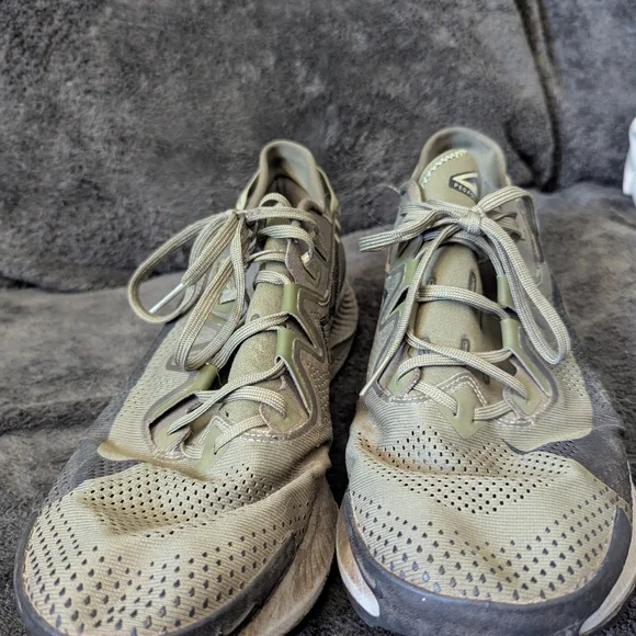 Nike Olive Green Athletic Shoes - Picture 2 of 7